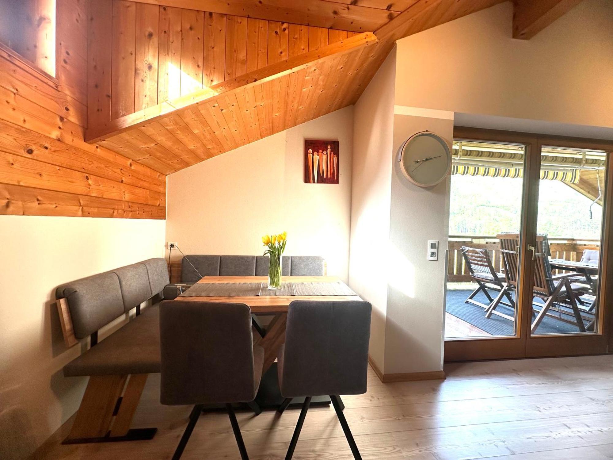 Appartment Lukasser Ainet Buitenkant foto